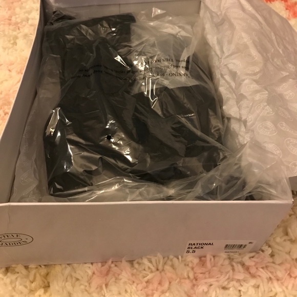 Steve Madden Rational Boot - Picture 4 of 6